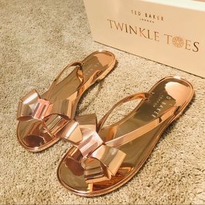 Ted Baker Glamari Flip Flops in Metallic Rose Gold